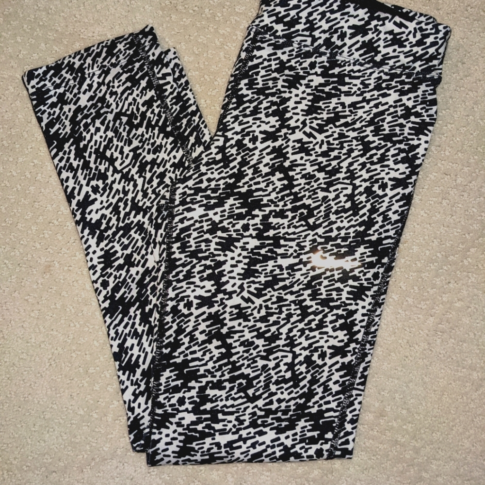 Nike DRI fit cropped leggings